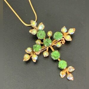 Vintage Aurora Borealis Crystal Cross Brooch: Green Rhinestone Pendant